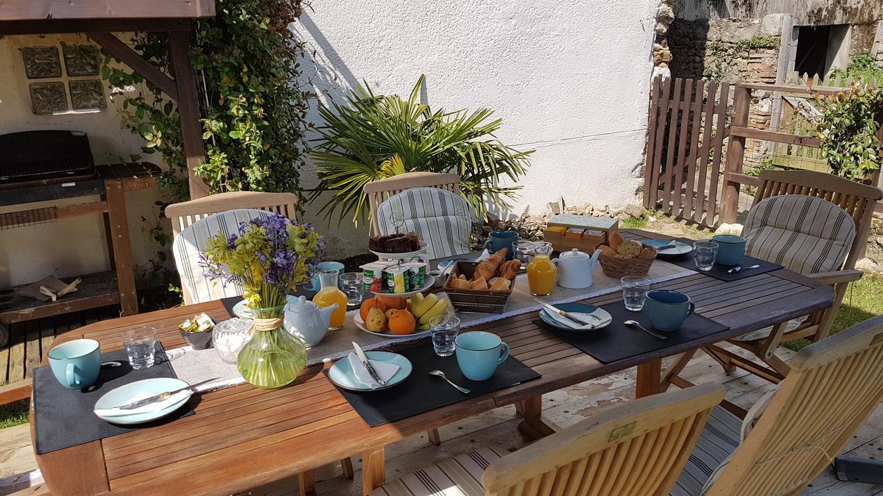 Beaumont-sur-Sarthe La Belmontaise B&B 외부 사진