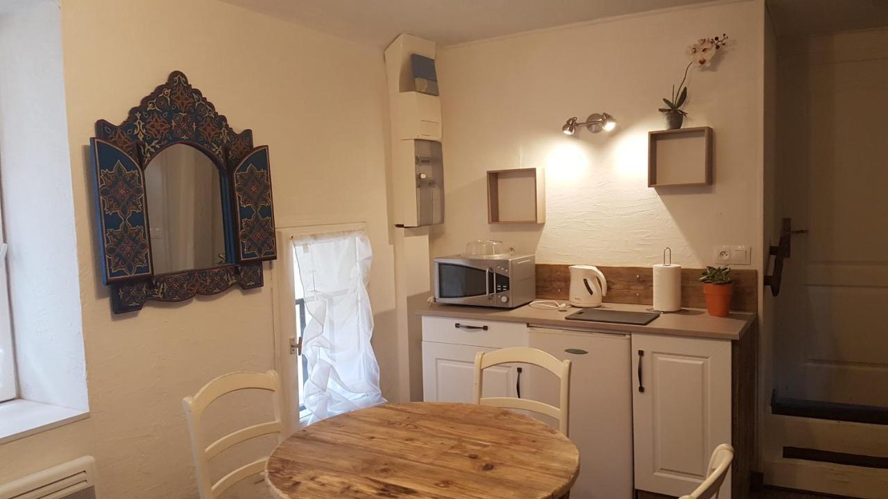 Beaumont-sur-Sarthe La Belmontaise B&B 외부 사진